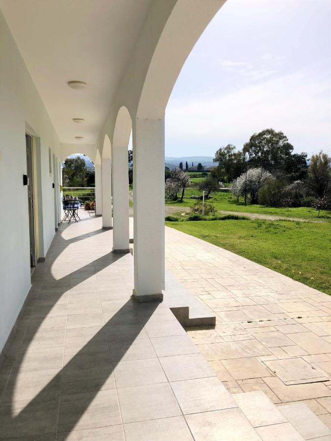 White House Studio With Sea View And Parking Polis Exterior photo